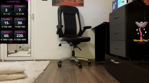 Snapshot of jameyla73 chatting on 12/27/24, 07:40 jameyla online show from 12/27/24, 07:40