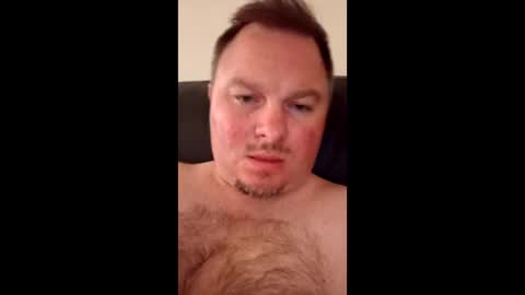 Snapshot of jamiecruz89 chatting on 06/04/26, 02:12 jamiecruz89 online show from 06/04/26, 02:12