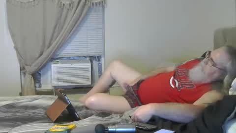 jamielove1975 online show from 04/01/26, 02:12