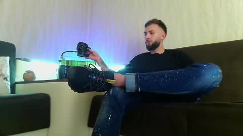 Robbie online show from 03/05/25, 03:18