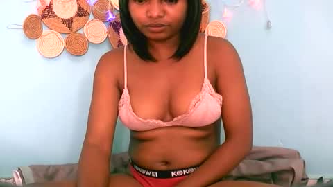 jamillah8 online show from 04/21/26, 07:47