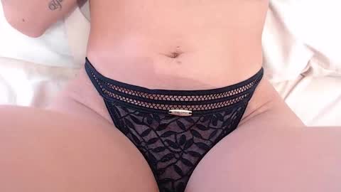 Snapshot of janamiller1 chatting on 02/05/26, 12:21 Jana online show from 02/05/26, 12:21