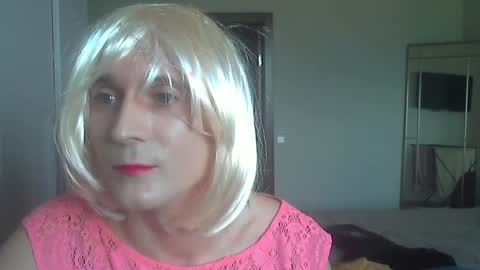 Snapshot of jane_cd chatting on 05/26/26, 08:32 jane_cd online show from 05/26/26, 08:32