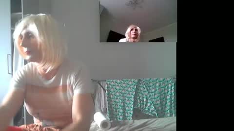 Snapshot of jane_cd chatting on 06/18/26, 08:03 jane_cd online show from 06/18/26, 08:03
