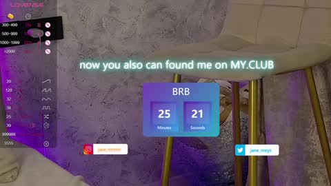 Snapshot of jane_meys chatting on 01/27/25, 08:07 your kitty JANE roawww online show from 01/27/25, 08:07