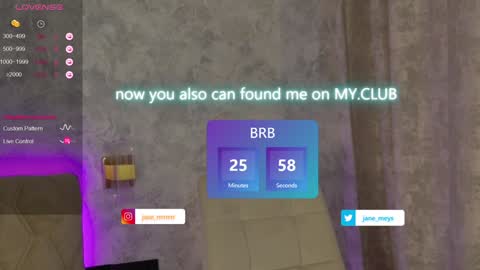 Snapshot of jane_meys chatting on 02/01/25, 08:08 your kitty JANE roawww online show from 02/01/25, 08:08