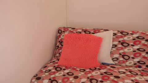 Snapshot of jane_monttgomery chatting on 12/19/24, 01:07 Jane M online show from 12/19/24, 01:07