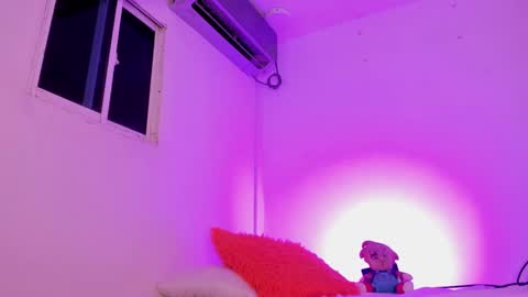 Snapshot of jane_monttgomery chatting on 03/03/25, 02:47 Jane M online show from 03/03/25, 02:47