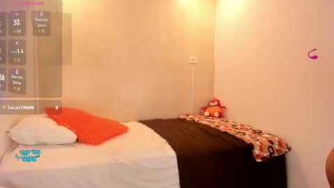 Snapshot of jane_monttgomery chatting on 10/16/25, 11:06 Jane M online show from 10/16/25, 11:06