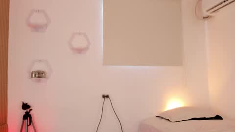 Jane  M online show from 04/08/26, 08:42