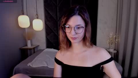 Jane online show from 10/31/25, 06:47