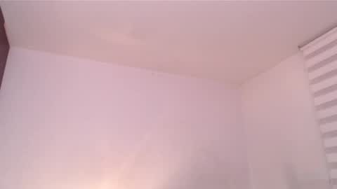 Snapshot of jane_r chatting on 12/13/24, 01:59 Jane online show from 12/13/24, 01:59