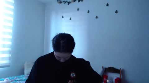 Snapshot of jane_r chatting on 01/18/25, 10:17 Jane online show from 01/18/25, 10:17