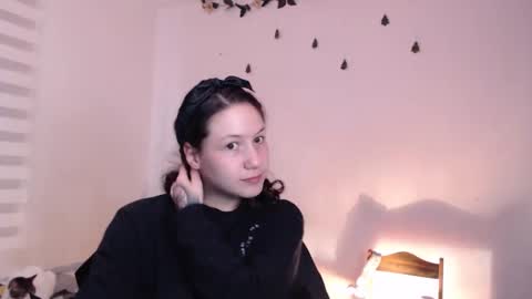 Snapshot of jane_r chatting on 02/10/25, 08:42 Jane online show from 02/10/25, 08:42