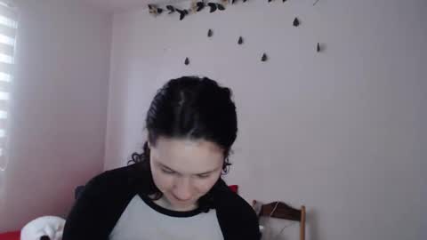 Snapshot of jane_r chatting on 03/06/25, 09:53 Jane online show from 03/06/25, 09:53