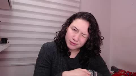 Snapshot of jane_r chatting on 09/12/25, 01:38 Jane online show from 09/12/25, 01:38