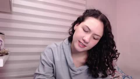 Snapshot of jane_r chatting on 09/25/25, 12:25 Jane online show from 09/25/25, 12:25