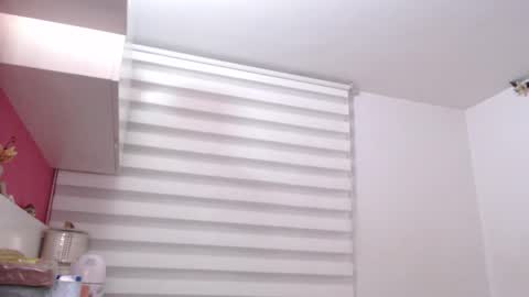 Snapshot of jane_r chatting on 01/15/26, 12:26 Jane online show from 01/15/26, 12:26