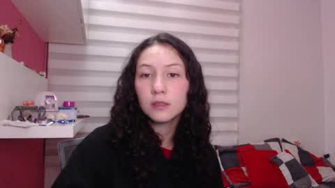 Snapshot of jane_r chatting on 02/18/26, 01:12 Jane online show from 02/18/26, 01:12