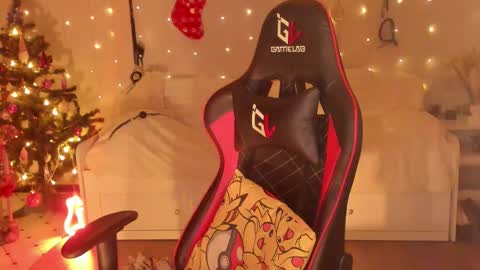 Snapshot of janegrey11 chatting on 12/21/25, 04:36 Jane online show from 12/21/25, 04:36