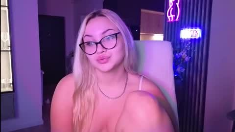 Jane online show from 11/18/25, 01:11