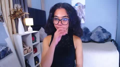 Snapshot of janemonet chatting on 12/13/24, 11:28 janemonet online show from 12/13/24, 11:28