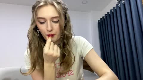 Janie online show from 04/13/26, 04:23