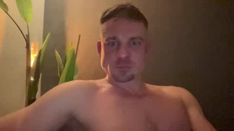 Snapshot of janettarobin chatting on 02/19/26, 06:26 RoJan online show from 02/19/26, 06:26