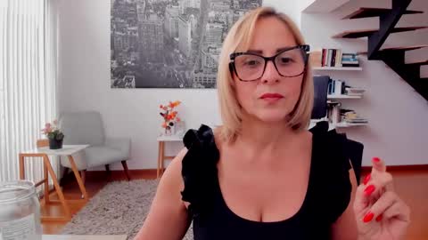 Snapshot of janeturner chatting on 10/09/25, 01:53 JANE TURNER MILF online show from 10/09/25, 01:53