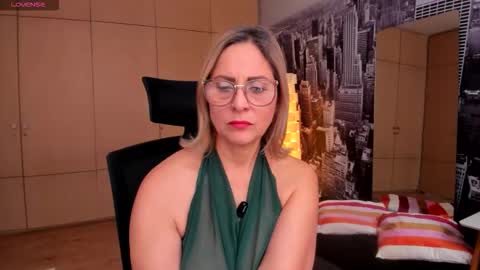 JANE TURNER MILF online show from 03/09/26, 01:37