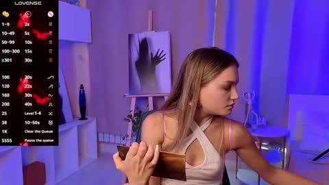 Hi Im Alice and here youll find something online show from 11/02/25, 06:16