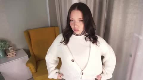 Ellie online show from 06/01/26, 07:10