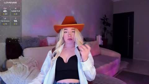 Snapshot of janice_sweet chatting on 11/24/25, 06:13 Janice online show from 11/24/25, 06:13