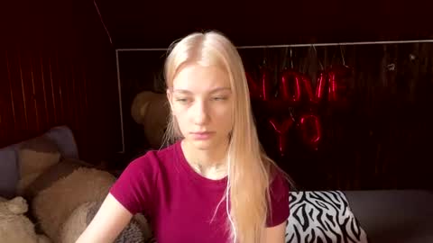 Snapshot of janicesivertsen chatting on 07/03/26, 08:10 Elsa online show from 07/03/26, 08:10