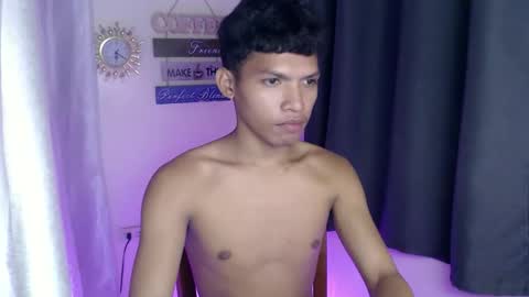 janlloyd04 online show from 11/20/25, 10:15