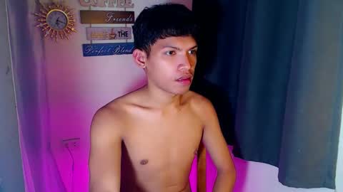 janlloyd04 online show from 03/18/26, 06:16