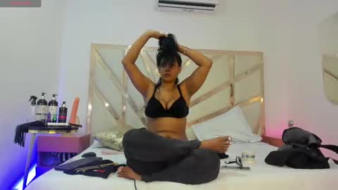 Janna online show from 11/09/25, 03:38