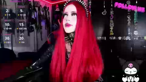 Snapshot of janna_ink chatting on 09/08/25, 10:31 online show from 09/08/25, 10:31