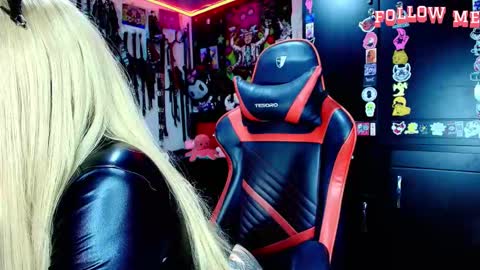      online show from 11/14/25, 11:46