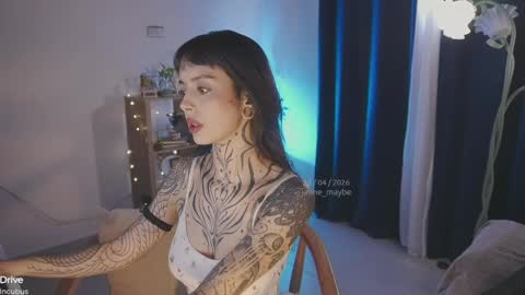   jmaybe e online show from 04/28/26, 03:06