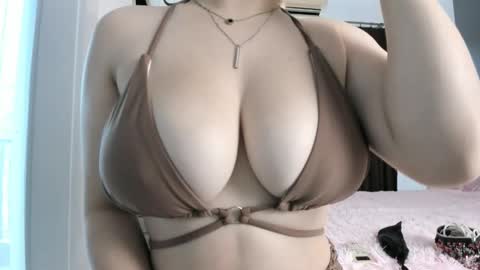 Amelle online show from 02/28/25, 07:05