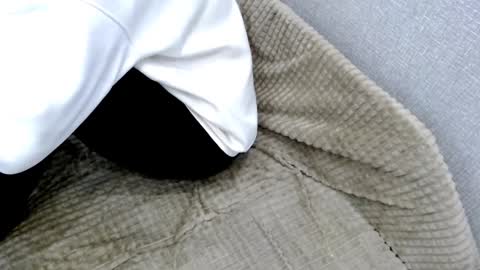 Elina online show from 12/12/24, 08:57