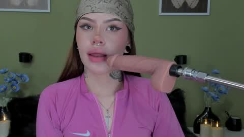 Snapshot of jas_miin chatting on 02/14/25, 04:58 Maria online show from 02/14/25, 04:58