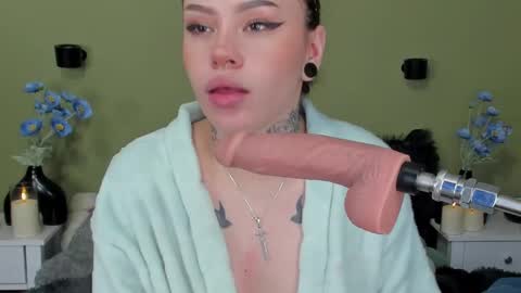 Snapshot of jas_miin chatting on 02/22/25, 08:40 Maria online show from 02/22/25, 08:40