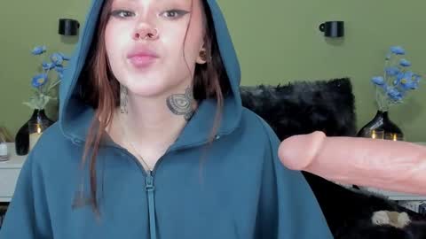 Snapshot of jas_miin chatting on 03/12/25, 05:13 Maria online show from 03/12/25, 05:13