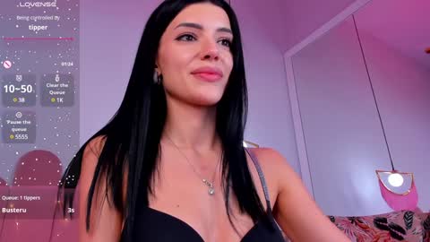 Snapshot of jasmilynn chatting on 12/18/24, 12:51 Jasmi online show from 12/18/24, 12:51