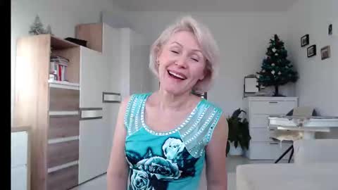 Jasmin room for people 40 online show from 12/20/24, 12:49