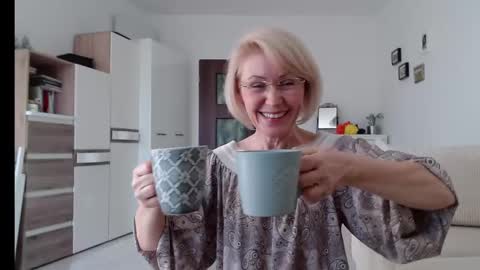 Jasmin room for people 40 online show from 01/31/25, 01:45