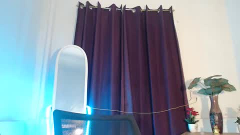 JASMINE online show from 11/13/25, 01:43