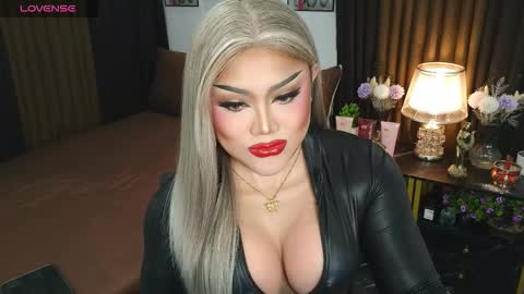 Jasmine Brandy online show from 09/15/25, 09:59